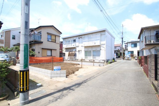【前面道路含む現地写真】