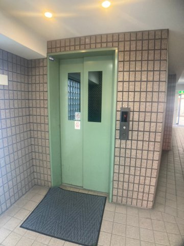 ジュウェル西下台のエントランス