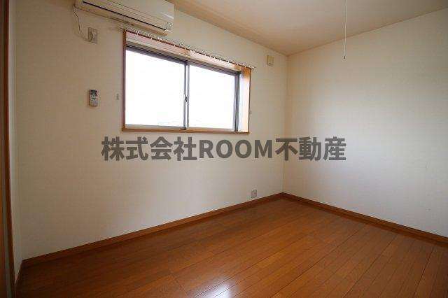 With　都北の寝室|落ち着いた色調の寝室です