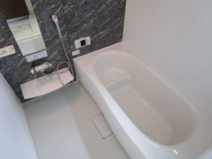 グランシャリオ・ヴィラ B棟の浴室