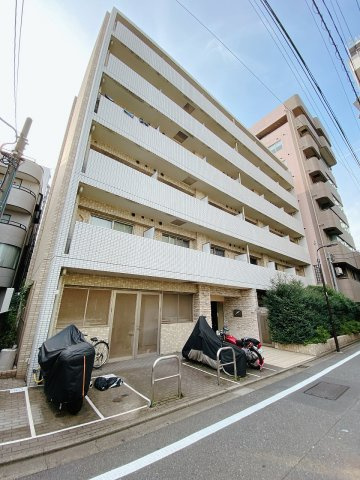 プレール・ドゥーク新宿の外観