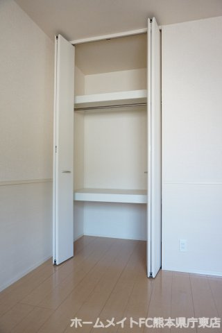 上益城郡益城町大字古閑のアパートの収納