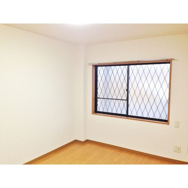 サニーレジデンスCOCOの洋室