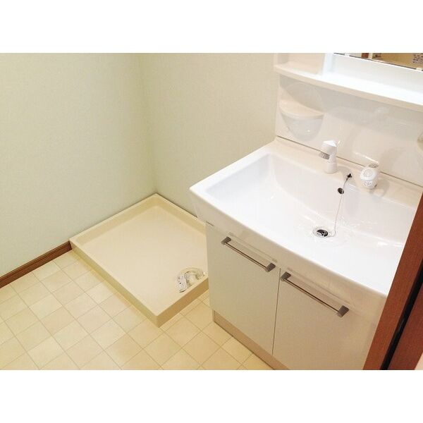 サニーレジデンスCOCOの独立洗面台