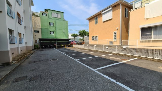 垂水農住団地5号棟の駐車場|☆神戸市垂水区　垂水農住団地☆