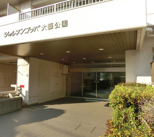シャルマンコーポ大師公園(川崎区昭和1丁目）のエントランス|毎日通るエントランスはこのようになっています