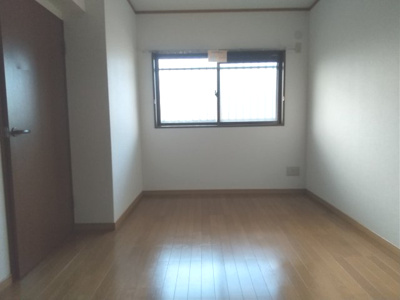 【洋室】 | ユーミー平松