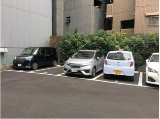 【駐車場】