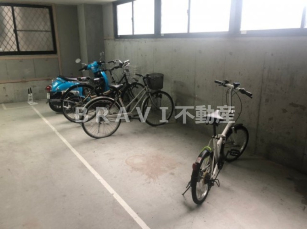 ルミエールヨーシン　BRAVI不動産のその他共用部分|【ルミエールヨーシン】バイク置場・駐輪場