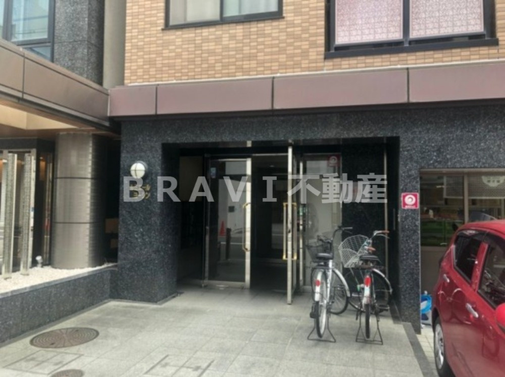 ルミエールヨーシン　BRAVI不動産のエントランス|【ルミエールヨーシン】エントランスです