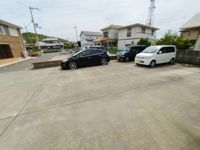 【駐車場】 | トゥインクルやすらぎ