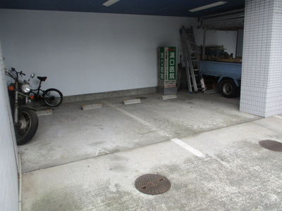 【駐車場】 | フィアスコート南津守