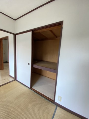 【内装】 | 小関ハイツ1棟 | LDK横和室収納
