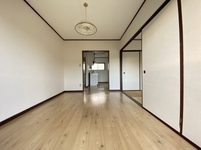 【居間・リビング】 | 小関ハイツ1棟