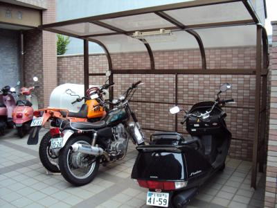フォーブル高倉の駐車場|駐輪場