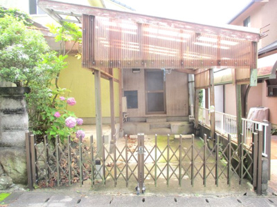 【外観】 | 神戸市北区筑紫が丘9丁目　売り土地 | 隣地との建物の距離があり、圧迫感はなく生活できます。