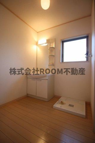 グリーンコーポさくらの洗面所|脱衣スペースもあります
