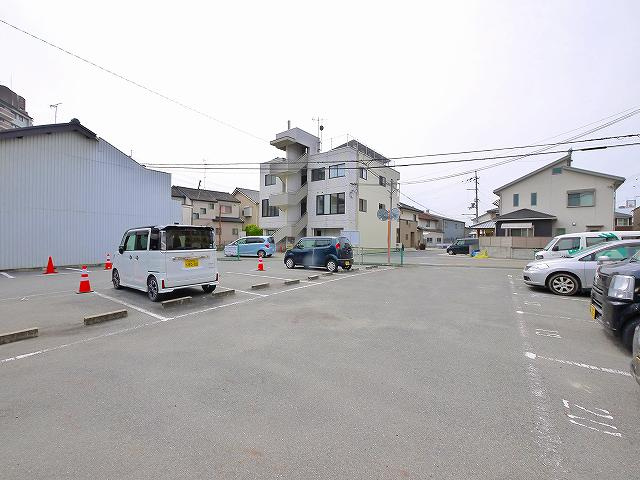 サンワハイツの駐車場|近隣駐車場です