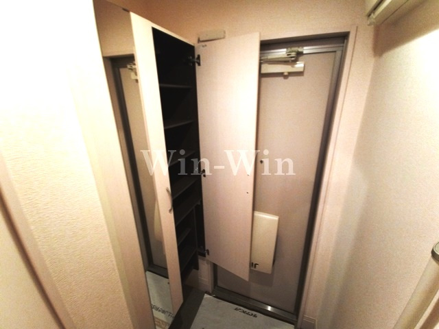 FINE STAGE WESTの玄関