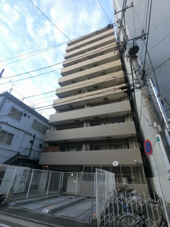 【外観】 | 総戸数２３戸、平成１８年５月築、管理人は日勤勤務につき管理体制良好です♪