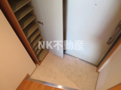 【玄関】 | メルベーユ高井田（高井田賃貸） | 落ち着いた玄関です