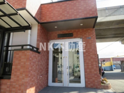 【エントランス】 | メルベーユ高井田（高井田賃貸） | 毎日通るエントランスはこのようになっています