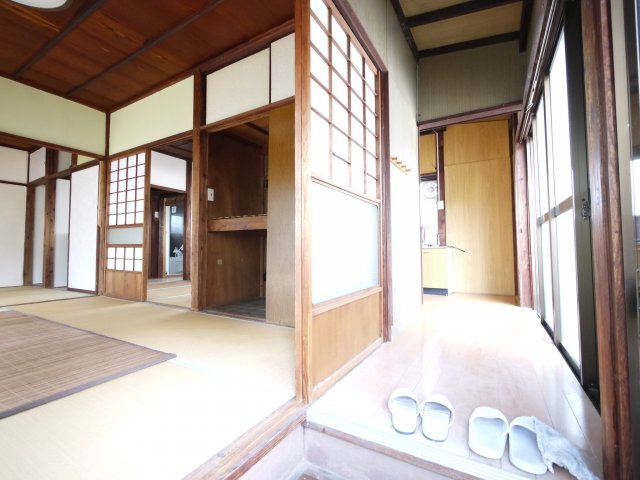 HASAMA HOUSEの居間・リビング|ゆったり過ごせるリビングです