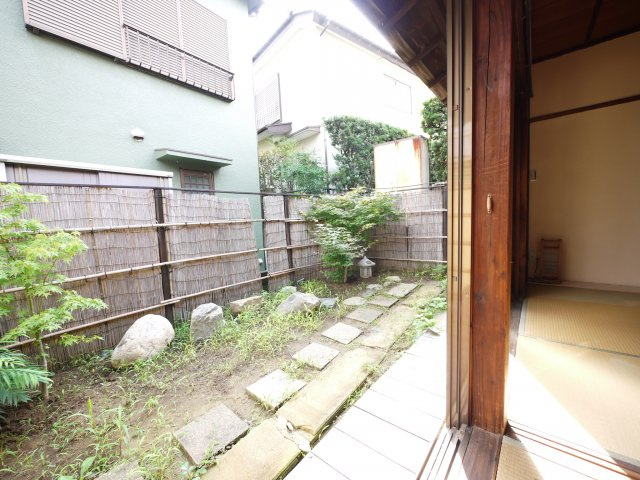 HASAMA HOUSEの庭|たまにはお庭で休日を過ごしてみるのもよいかもしれません