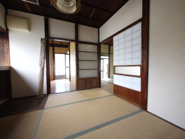 HASAMA HOUSEの和室|柔らかい畳が心地よい和室