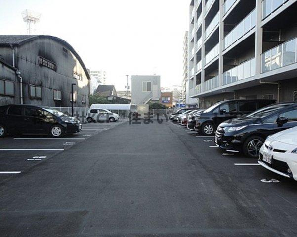 モントーレヒルズ悠の駐車場|駐車スペースもあります
