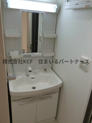 エル・グリシーヌの洗面所|コンパクトで使いやすい洗面所