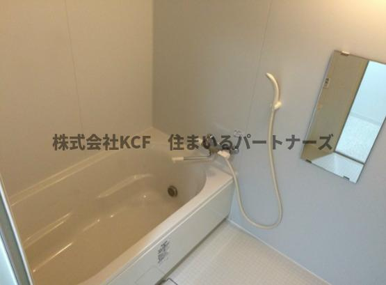エル・グリシーヌの浴室|コンパクトで使いやすいお風呂です