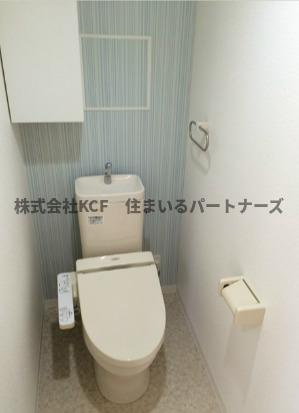 エル・グリシーヌのトイレ|落ち着いた色調のトイレです
