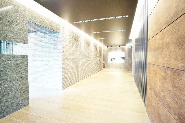 エンクレスト南福岡奏の杜のエントランス