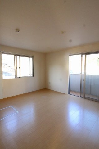 クレシアの洋室