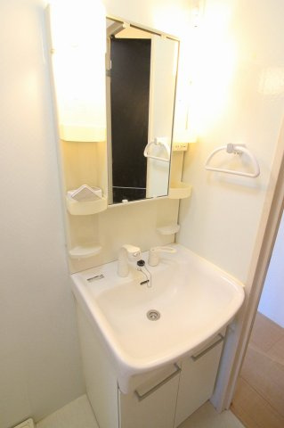 クレシアの洗面所