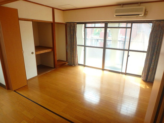 【洋室】 | 山内グリーンパレス