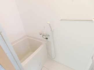 【浴室】 | ハイツ塚本 | 日々の暮らしに欠かせないお風呂です