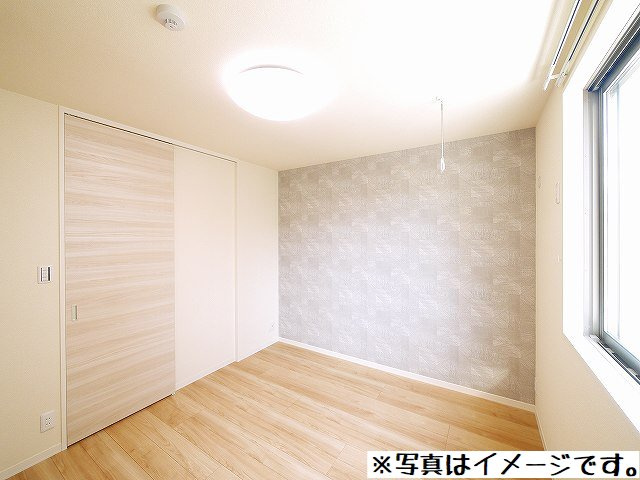 アベニール（尼辻中町）の洋室|明るい洋室です