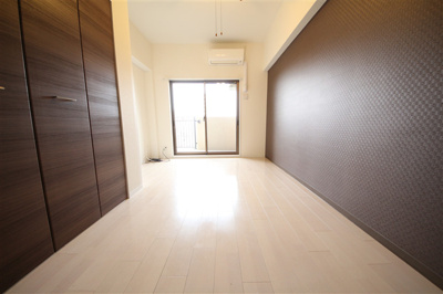 【洋室】 | ラグゼ弁天町