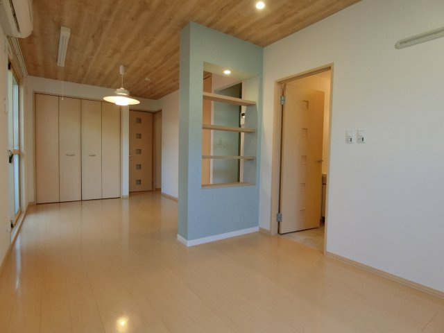 パストラルK  B棟の居間・リビング