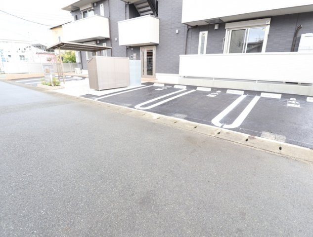 熊本市南区平成１丁目のアパートの駐車場