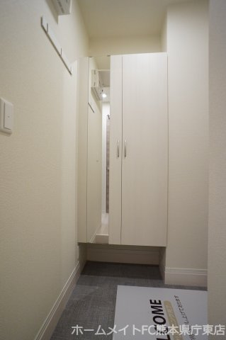 熊本市南区平成１丁目のアパートの玄関