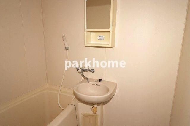 ラ・メール知寄の洗面所|スペースが確保できる洗面所です