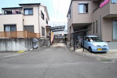 【前面道路含む現地写真】 | 海老名市杉久保北３丁目　中古戸建て　【仲介手数料無料】 | □■海老名市を中心に地域密着で営業している不動産会社です■□