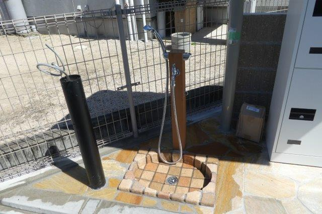 総社市真壁のアパートのその他共用部分|ペット用足洗い場