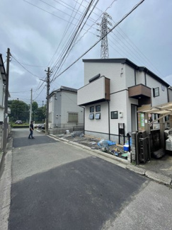 【前面道路含む現地写真】
