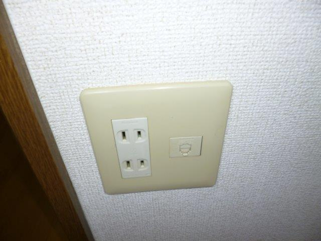 ディメイン小池の設備|電話モジュラー