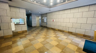 【エントランス】