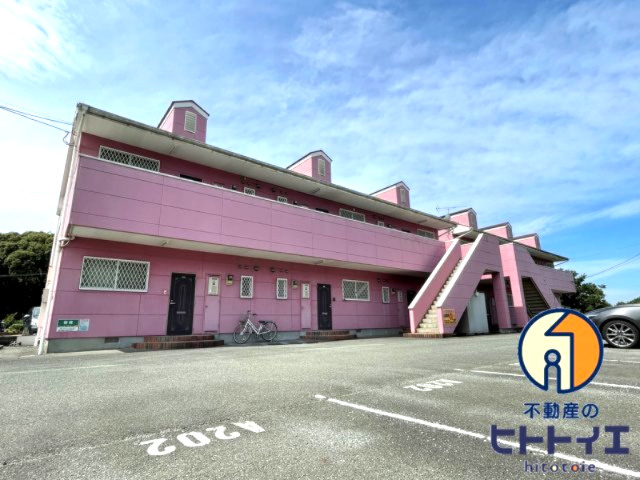 八女郡広川町大字新代のアパートの外観